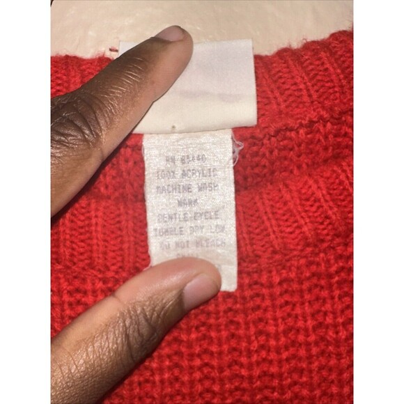 Huntington Ridge Red Knit Sweater Womens Small Acrylic Made in USA Pullover - Picture 3 of 5